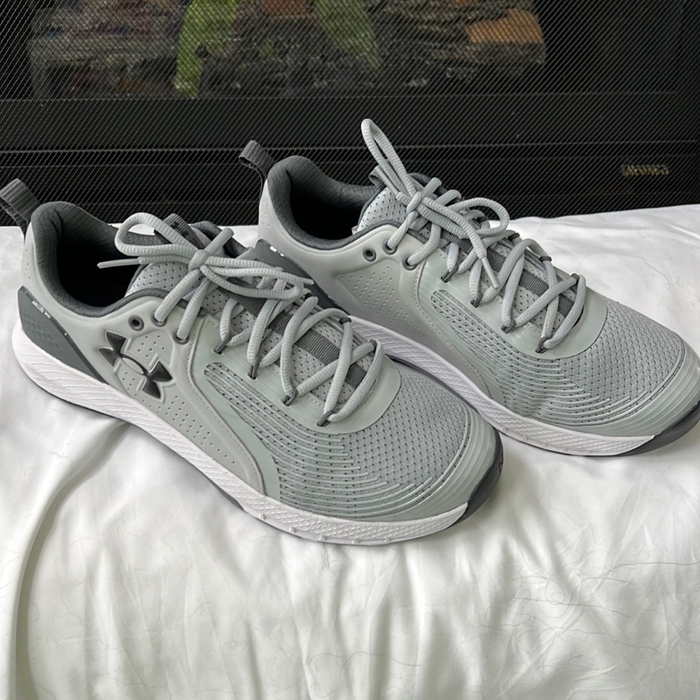 New. Men’s Under Armour Charged Commit 3 Training Shoe size 11.5.